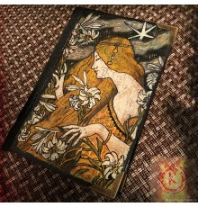Книга Верховная Жрица